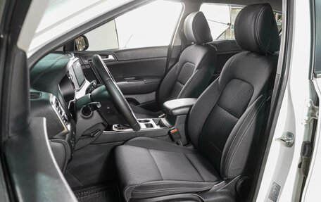 KIA Sportage IV рестайлинг, 2017 год, 2 099 000 рублей, 10 фотография