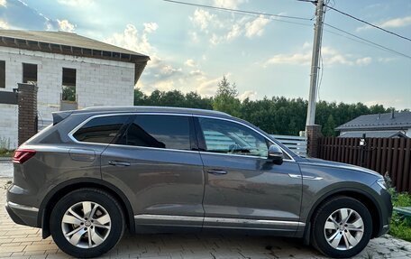 Volkswagen Touareg III, 2020 год, 4 300 000 рублей, 4 фотография