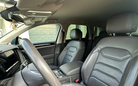 Volkswagen Touareg III, 2020 год, 4 300 000 рублей, 12 фотография