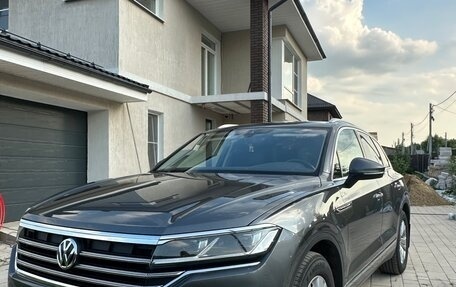 Volkswagen Touareg III, 2020 год, 4 300 000 рублей, 3 фотография