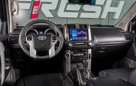 Toyota Land Cruiser Prado 150 рестайлинг 2, 2010 год, 3 249 000 рублей, 6 фотография