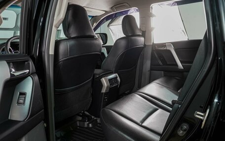 Toyota Land Cruiser Prado 150 рестайлинг 2, 2010 год, 3 249 000 рублей, 11 фотография