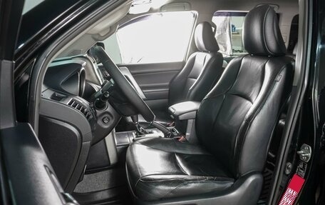 Toyota Land Cruiser Prado 150 рестайлинг 2, 2010 год, 3 249 000 рублей, 10 фотография