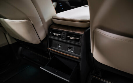 Lexus LM, 2026 год, 17 100 000 рублей, 33 фотография