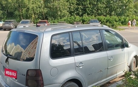 Volkswagen Touran III, 2008 год, 220 000 рублей, 2 фотография