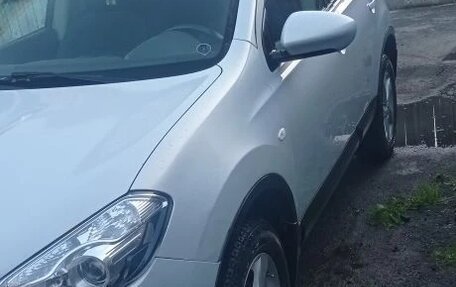 Nissan Qashqai, 2011 год, 1 050 000 рублей, 2 фотография