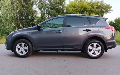 Toyota RAV4, 2013 год, 1 990 000 рублей, 11 фотография