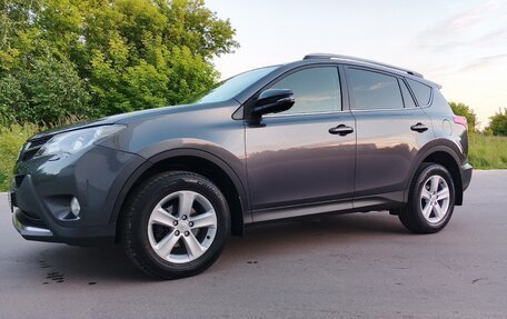 Toyota RAV4, 2013 год, 1 990 000 рублей, 12 фотография