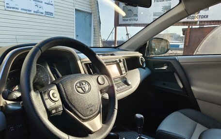 Toyota RAV4, 2013 год, 1 990 000 рублей, 20 фотография