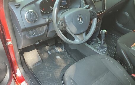 Renault Sandero II рестайлинг, 2016 год, 850 000 рублей, 5 фотография