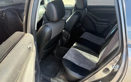 Pontiac Vibe II, 2004 год, 700 000 рублей, 10 фотография