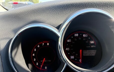 Pontiac Vibe II, 2004 год, 700 000 рублей, 24 фотография