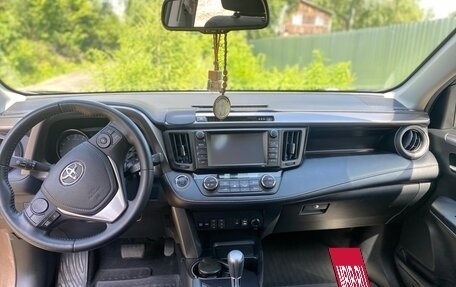 Toyota RAV4, 2019 год, 2 750 000 рублей, 17 фотография