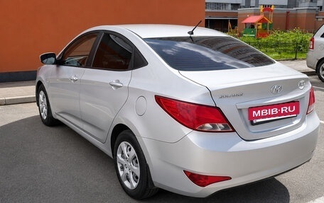 Hyundai Solaris II рестайлинг, 2016 год, 637 000 рублей, 3 фотография