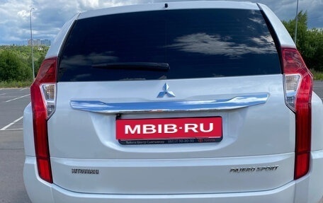 Mitsubishi Pajero Sport III рестайлинг, 2018 год, 3 330 000 рублей, 2 фотография