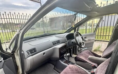 Nissan Prairie III, 1997 год, 230 000 рублей, 11 фотография