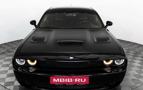 Dodge Challenger III рестайлинг 2, 2020 год, 3 685 000 рублей, 4 фотография