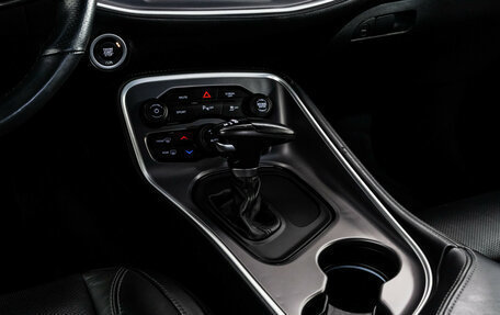 Dodge Challenger III рестайлинг 2, 2020 год, 3 685 000 рублей, 20 фотография