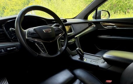 Cadillac XT5 I рестайлинг, 2017 год, 2 450 000 рублей, 10 фотография