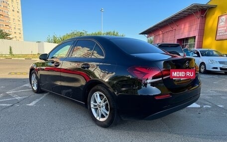 Mercedes-Benz A-Класс, 2019 год, 2 100 000 рублей, 5 фотография