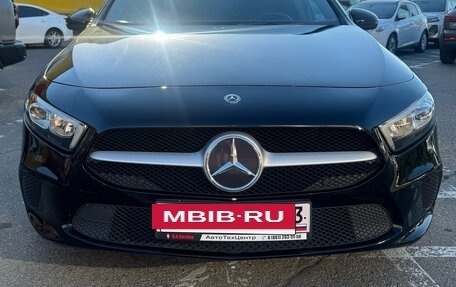 Mercedes-Benz A-Класс, 2019 год, 2 100 000 рублей, 2 фотография