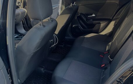 Mercedes-Benz A-Класс, 2019 год, 2 100 000 рублей, 11 фотография
