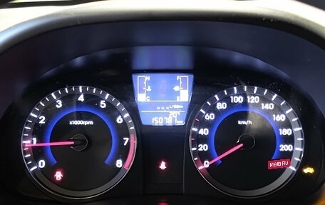 Hyundai Solaris II рестайлинг, 2016 год, 900 000 рублей, 16 фотография