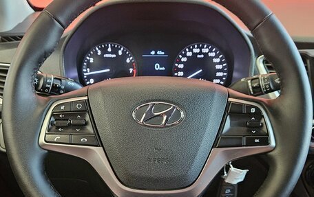 Hyundai Solaris II рестайлинг, 2018 год, 1 329 000 рублей, 11 фотография
