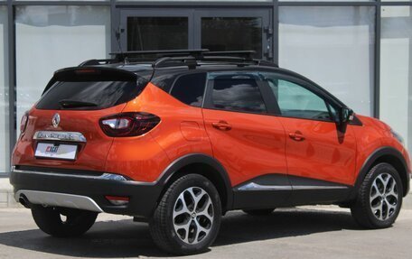 Renault Kaptur I рестайлинг, 2017 год, 1 130 000 рублей, 4 фотография