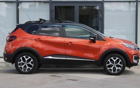 Renault Kaptur I рестайлинг, 2017 год, 1 130 000 рублей, 3 фотография