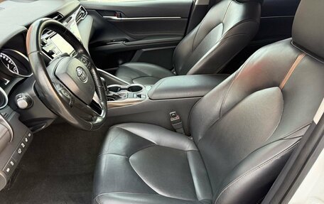 Toyota Camry, 2020 год, 2 699 000 рублей, 8 фотография