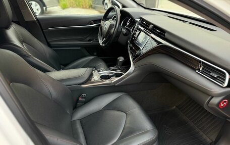 Toyota Camry, 2020 год, 2 699 000 рублей, 10 фотография