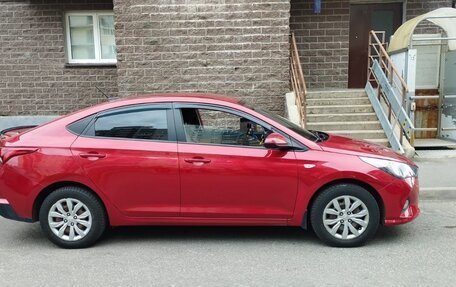 Hyundai Solaris II рестайлинг, 2021 год, 1 100 000 рублей, 1 фотография