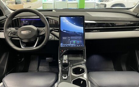 Geely Atlas, 2024 год, 3 000 000 рублей, 10 фотография