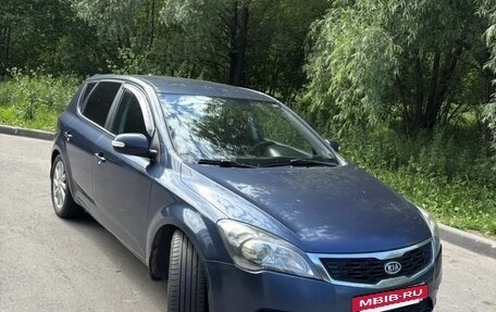 KIA cee'd I рестайлинг, 2010 год, 630 000 рублей, 2 фотография