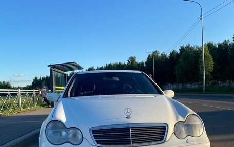 Mercedes-Benz C-Класс, 2003 год, 450 000 рублей, 5 фотография