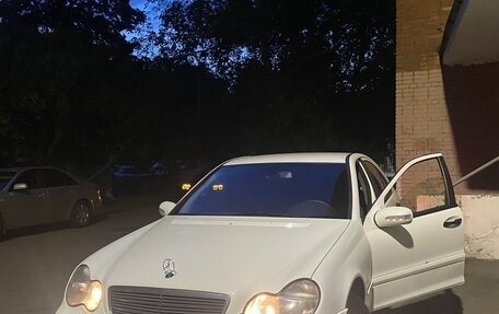 Mercedes-Benz C-Класс, 2003 год, 450 000 рублей, 20 фотография