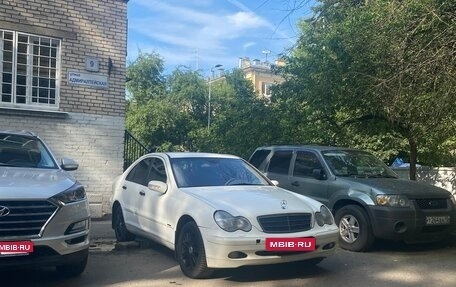 Mercedes-Benz C-Класс, 2003 год, 450 000 рублей, 23 фотография