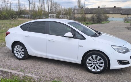 Opel Astra J, 2012 год, 800 000 рублей, 3 фотография