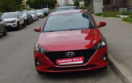 Hyundai Solaris II рестайлинг, 2021 год, 1 100 000 рублей, 4 фотография