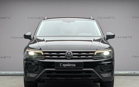 Volkswagen Tiguan II, 2018 год, 2 647 000 рублей, 2 фотография