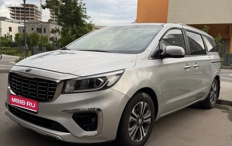 KIA Carnival III, 2020 год, 2 349 000 рублей, 1 фотография