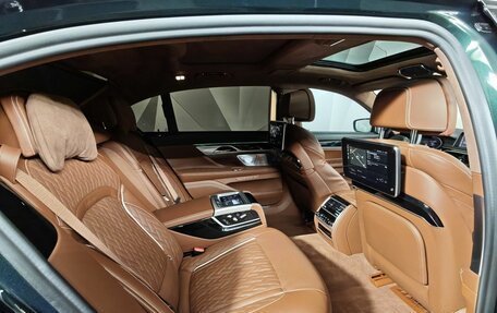 BMW 7 серия, 2019 год, 6 995 000 рублей, 13 фотография