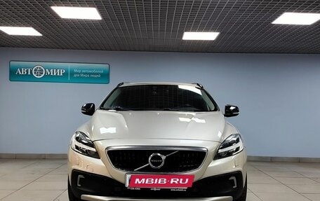 Volvo V40 Cross Country I, 2017 год, 1 499 000 рублей, 2 фотография