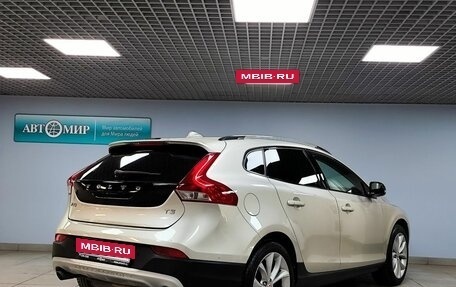 Volvo V40 Cross Country I, 2017 год, 1 499 000 рублей, 5 фотография