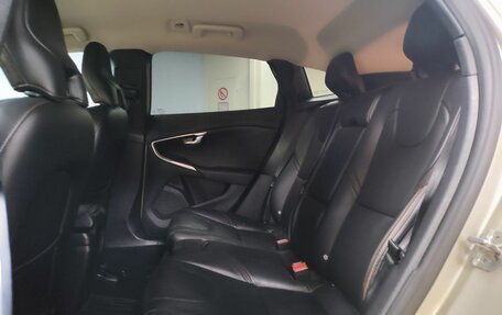 Volvo V40 Cross Country I, 2017 год, 1 499 000 рублей, 11 фотография