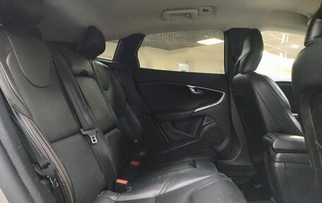 Volvo V40 Cross Country I, 2017 год, 1 499 000 рублей, 14 фотография