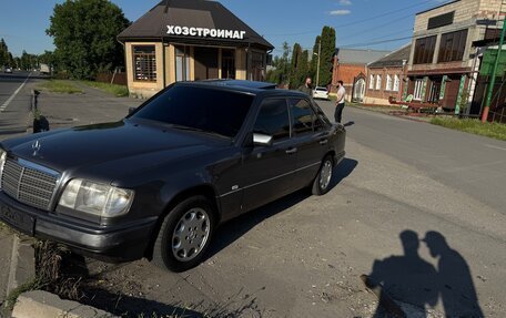 Mercedes-Benz E-Класс, 1995 год, 450 000 рублей, 6 фотография