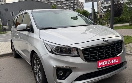 KIA Carnival III, 2020 год, 2 349 000 рублей, 3 фотография