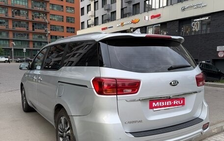 KIA Carnival III, 2020 год, 2 349 000 рублей, 7 фотография